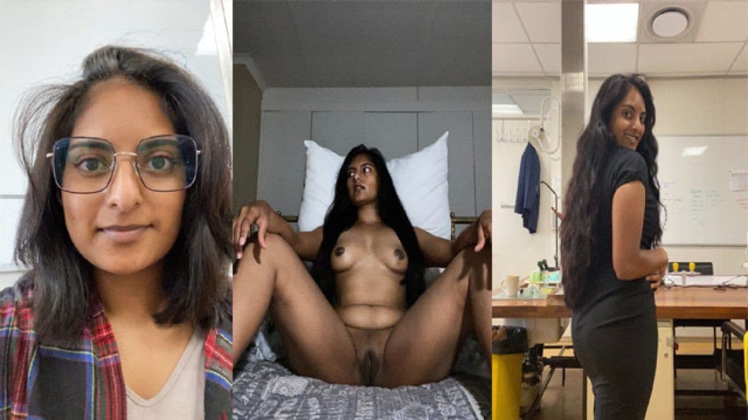 Horny Babe Showing Boobs and Fingering Her Pussy