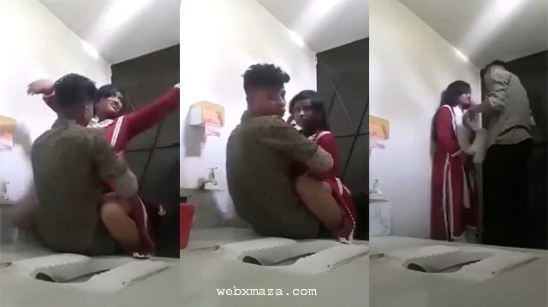 College Babe Washroom Fucking In By Lover 🍑💦