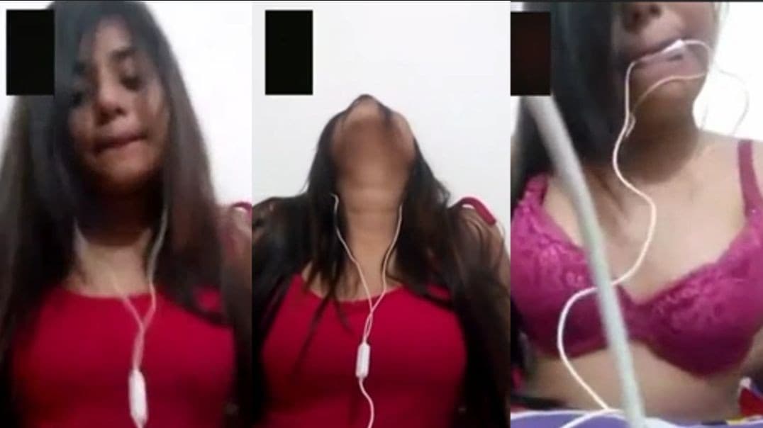 Bengali College Girl Shows Her Sexy Boobs on Video Call
