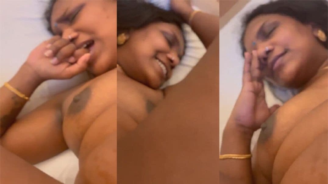 Rich Tamil Wife Pussy Fucking With Sexy Face Expression