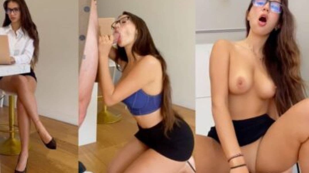 Gracewearslace’s Office Sex Tape