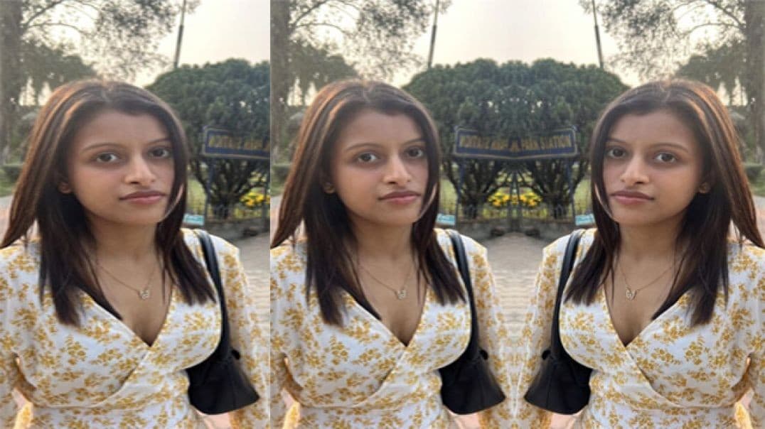 Sexy Slim Beautiful Bengali Girlfriend