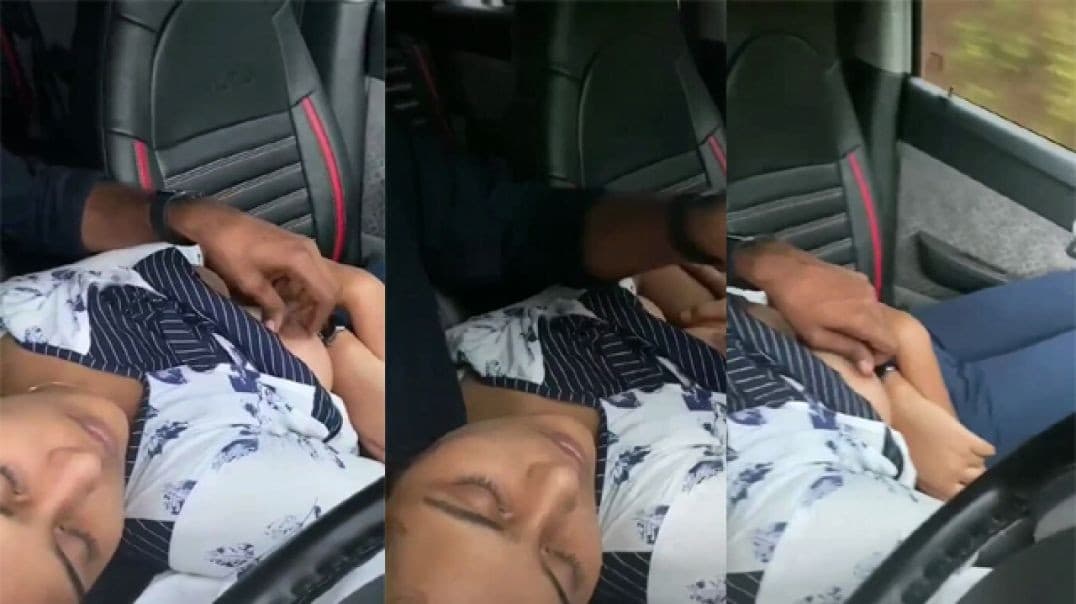 Cute Babe's Big Boobs Pressed Hard in Running Car