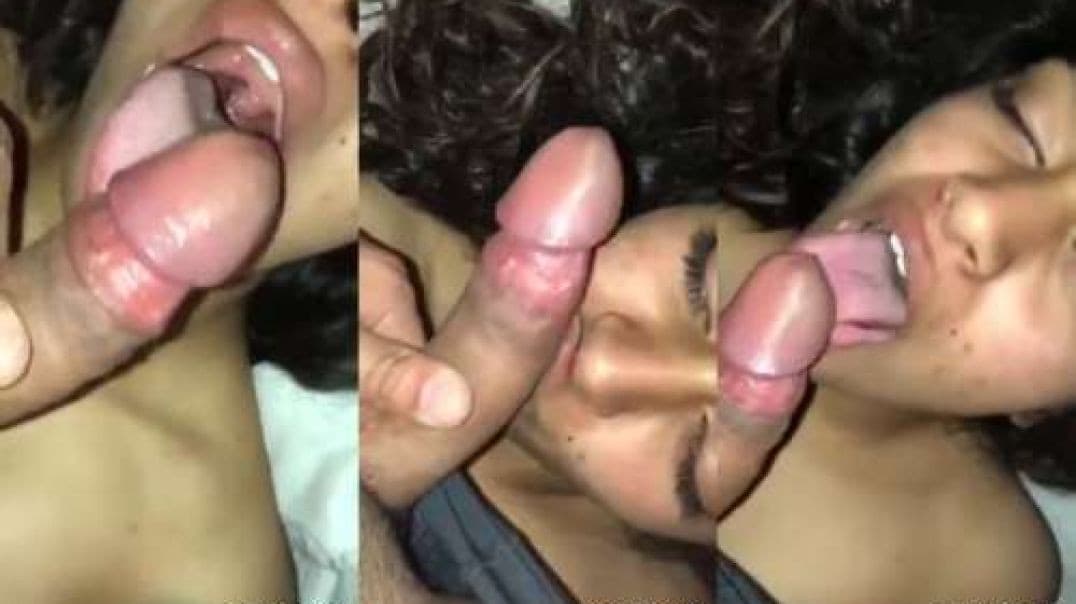 College Girl's Cock Sucking Session