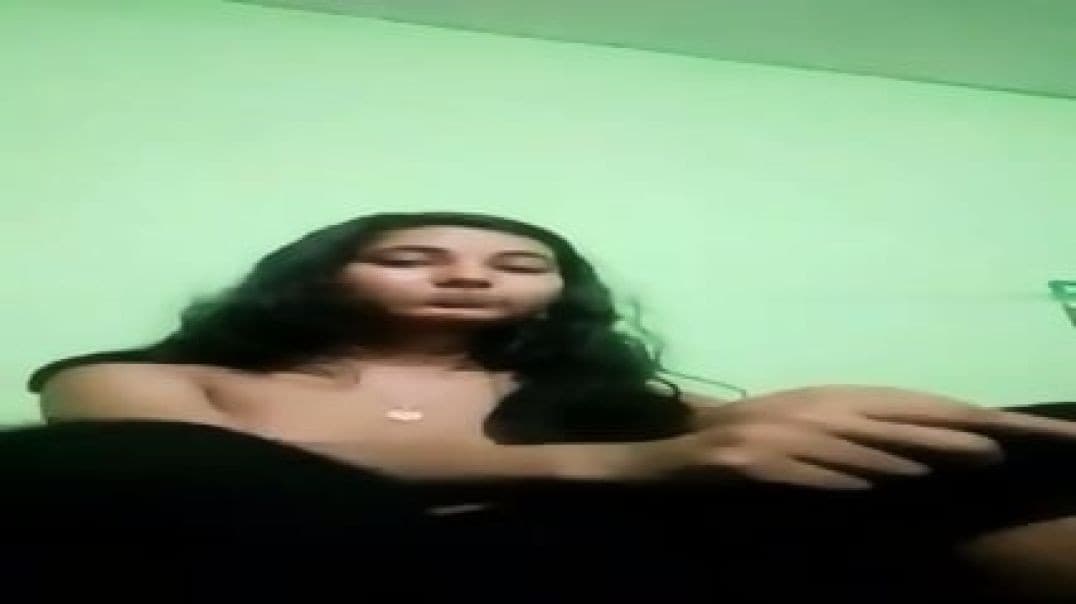 Desi Muskan Giving Blowjob with Wet Pussy