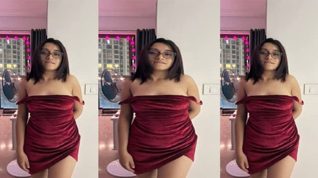 Indian Horny Girlfriend Gets a Hard Standing Fuck