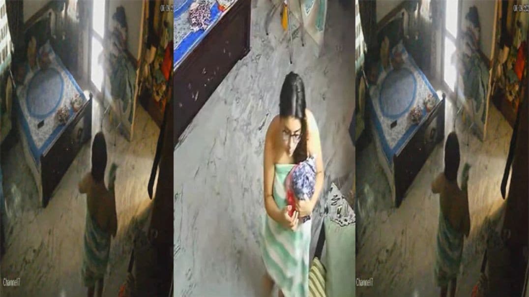 Home Alone Cutie Babe Nude CCTV