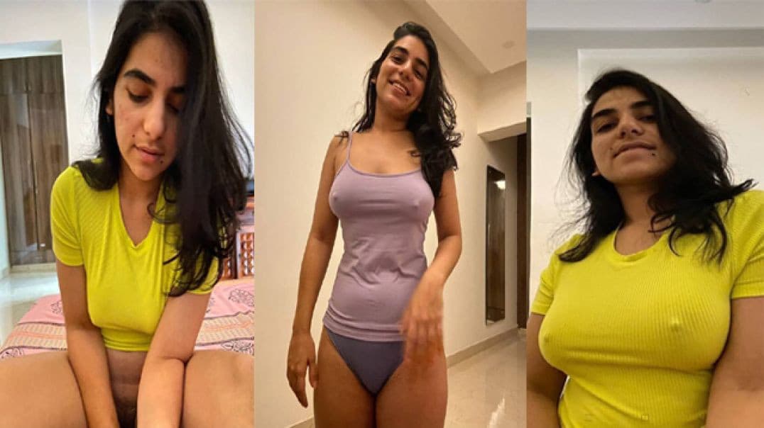 Hot Sexy Indian Girlfriend Blowjob and Hard Doggy Fucking