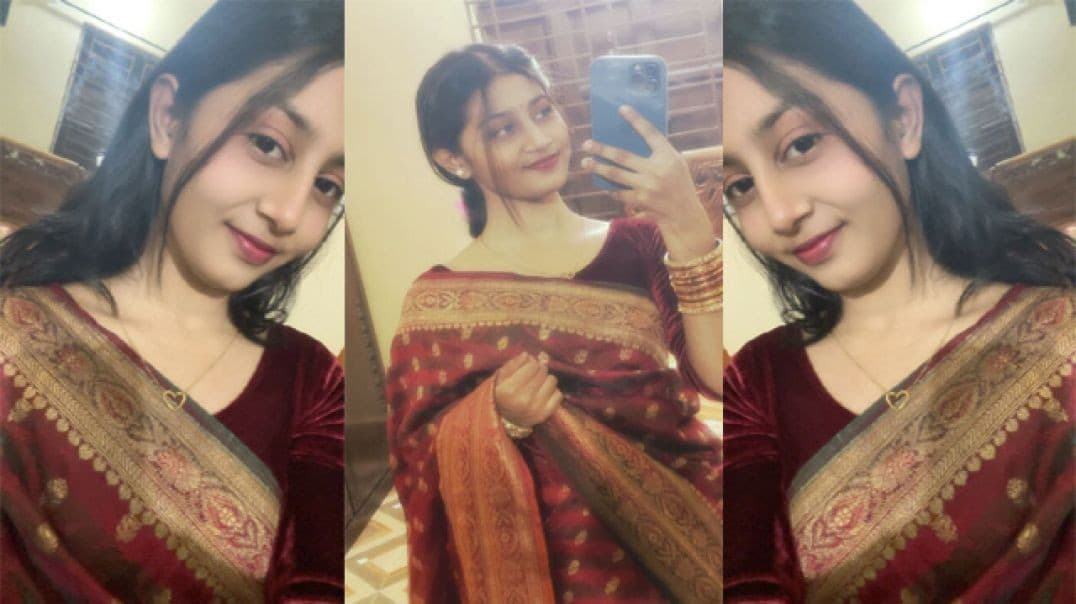 Beautiful GF Destroying Pussy With Bottle Sex