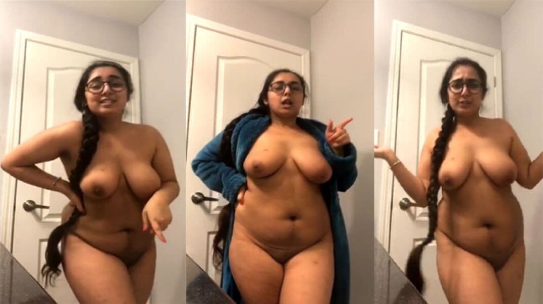 Nude Live Horny Indian Babe Dancing on Jalebi Song